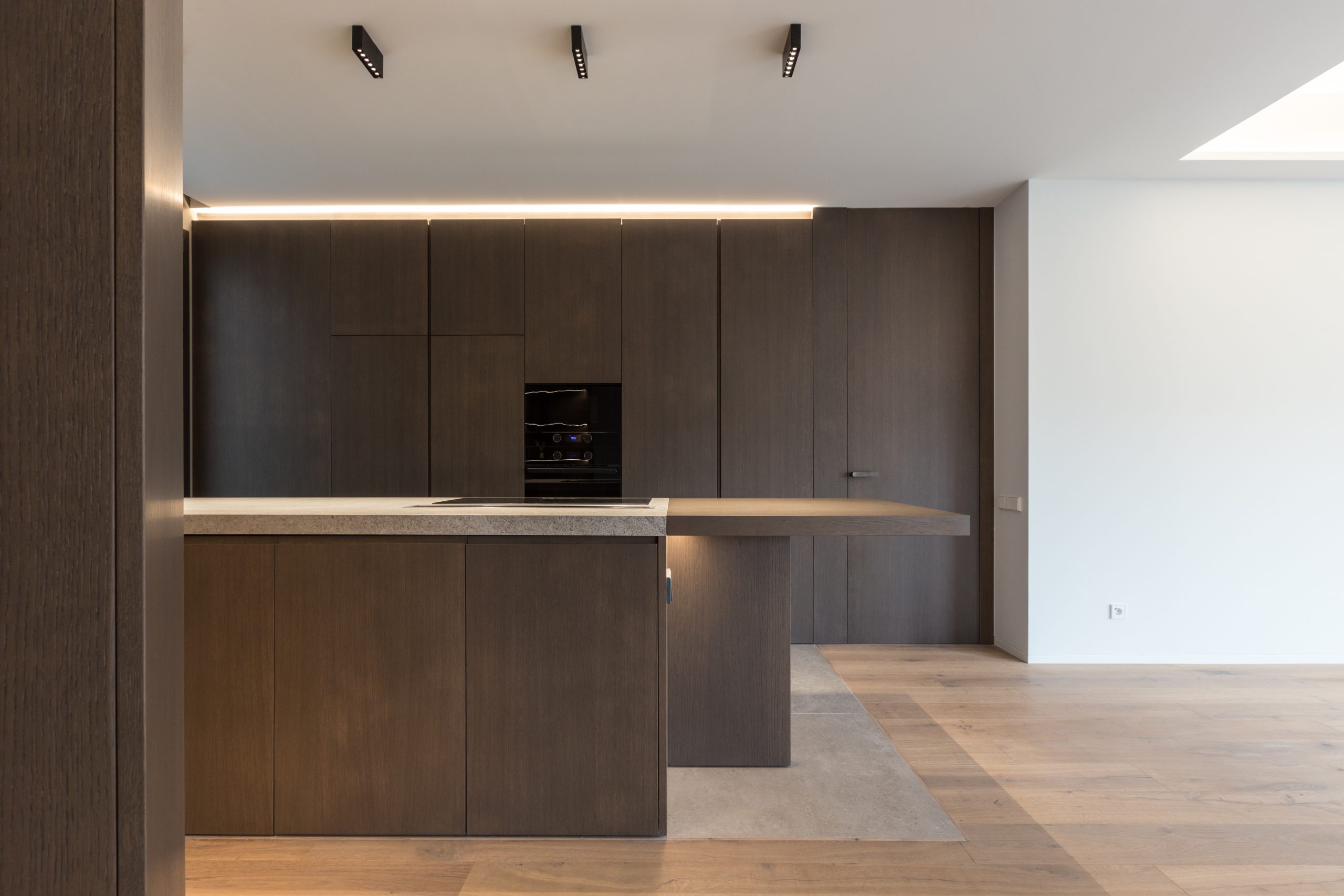 https://www.monserrateinmobiliaria.com/wp-content/uploads/2026/04/01-scaled.jpg