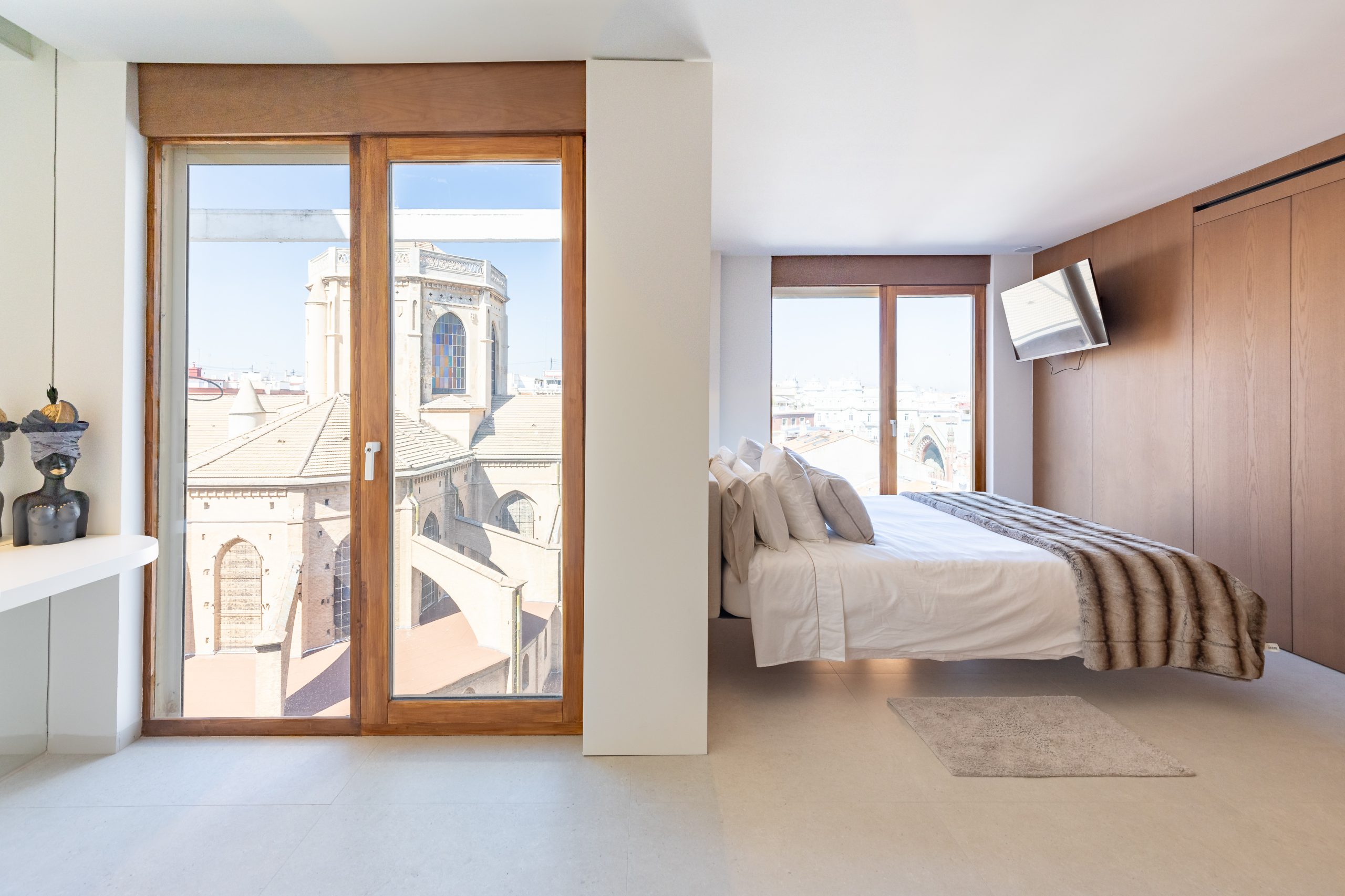 https://www.monserrateinmobiliaria.com/wp-content/uploads/2026/04/Habitacion-2-6-1-scaled.jpg